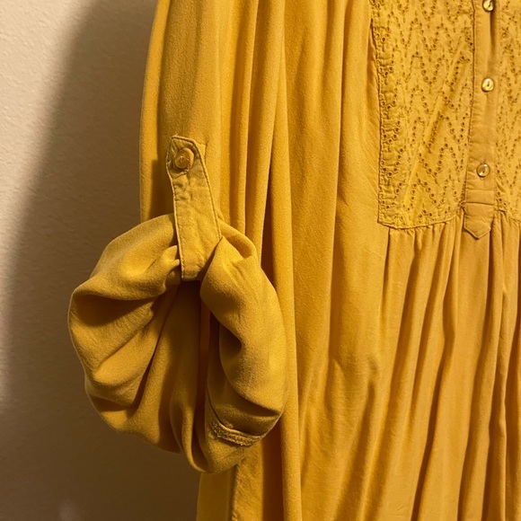Gold Tunic Long Sleeved - Picture 4 of 5